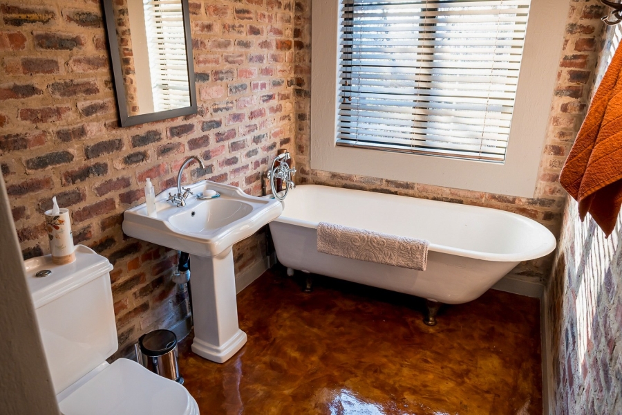 8 Bedroom Property for Sale in Potchefstroom Rural North West